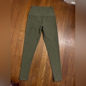 Beyond Yoga Women’s Forest Green Leggings